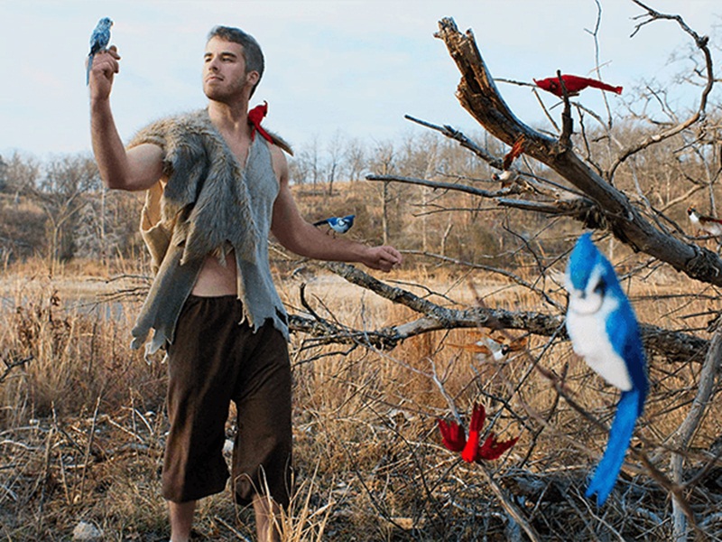 رجل يضع اروع الصور على فيس بوك!